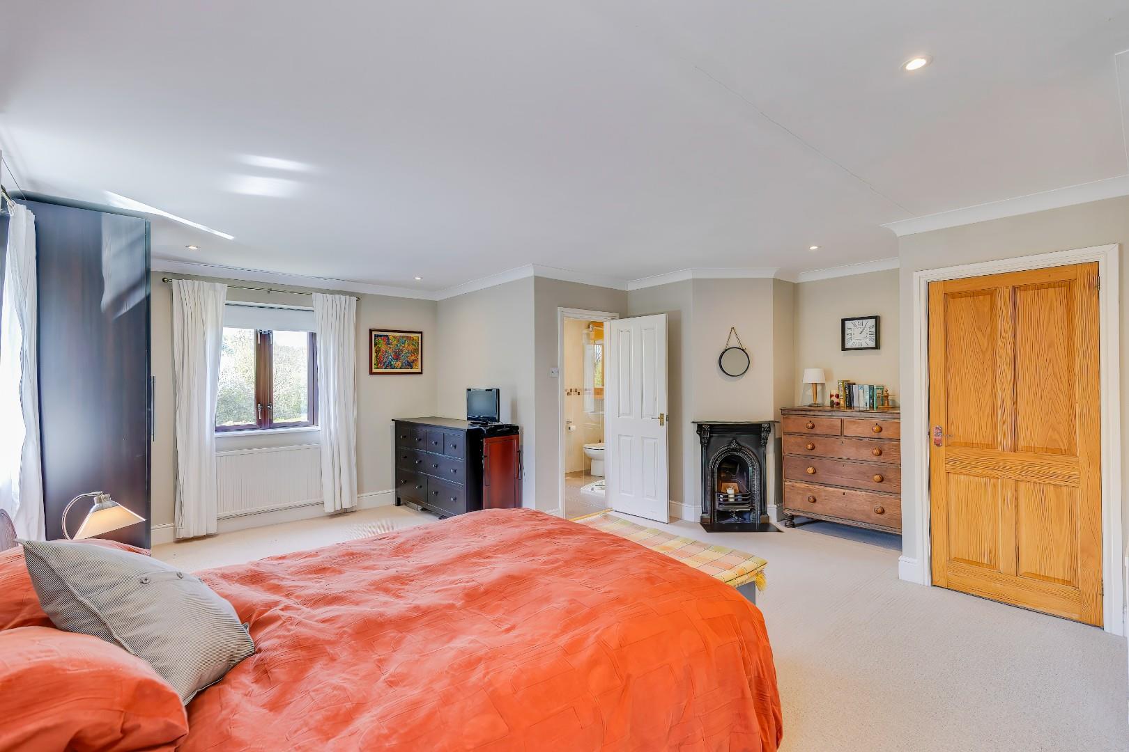 Brynderi, Trehedyn Lane, Gwern-Y-Steeple, Peterston-Super-Ely, Vale Of Glamorgan, CF5 6LG